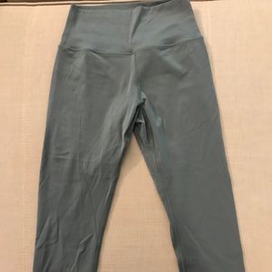 BuffBunny Collection Capri length leggings